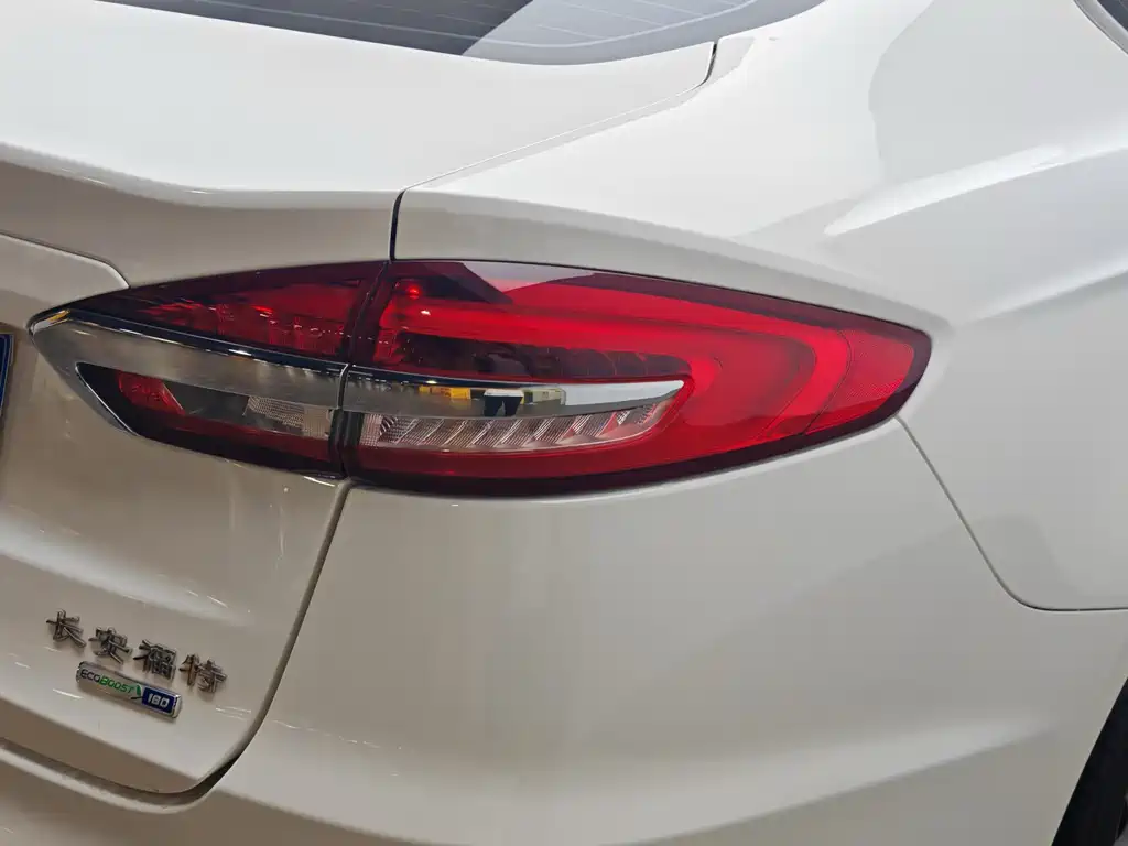 Mondeo 2020 EcoBoost 180 Fashion Model купить на сайте DeffCars
