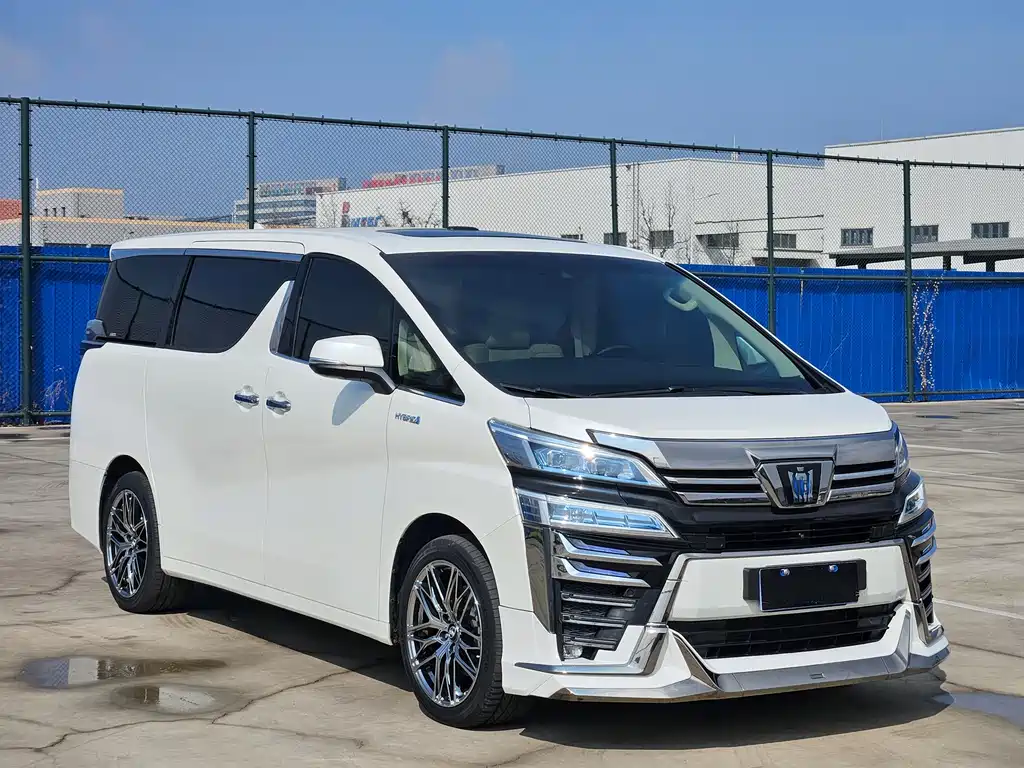 Wilfa 2021 Crown Dual Engine 2.5L HV Premium Edition купить на сайте DeffCars