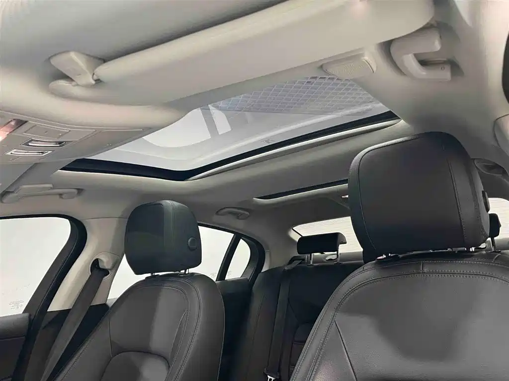 Jaguar XEL 2021 2.0T 250PS S Advanced and Elegant Edition купить на сайте DeffCars