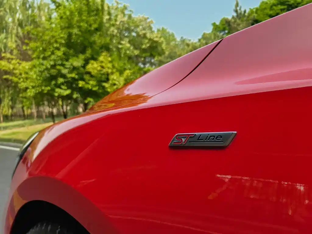 Focus 2020 Hatchback EcoBoost 180 Automatic ST Line купить на сайте DeffCars