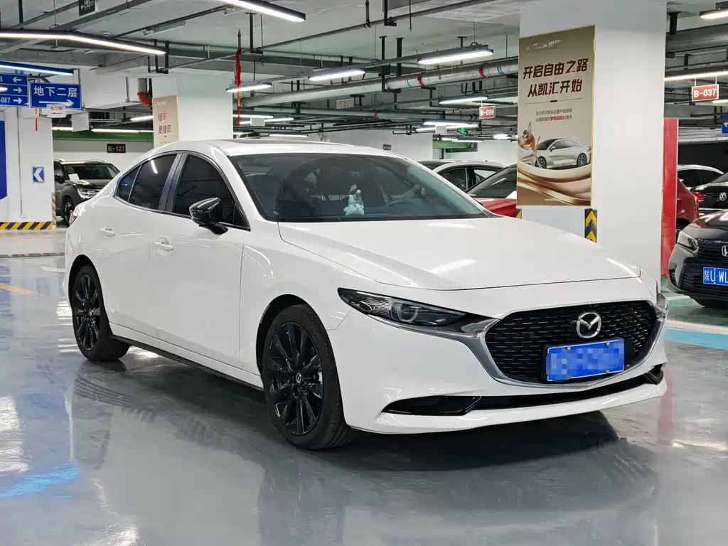 Mazda3 Angkesela 2023 2.0L Automatic Premium Edition купить на сайте DeffCars