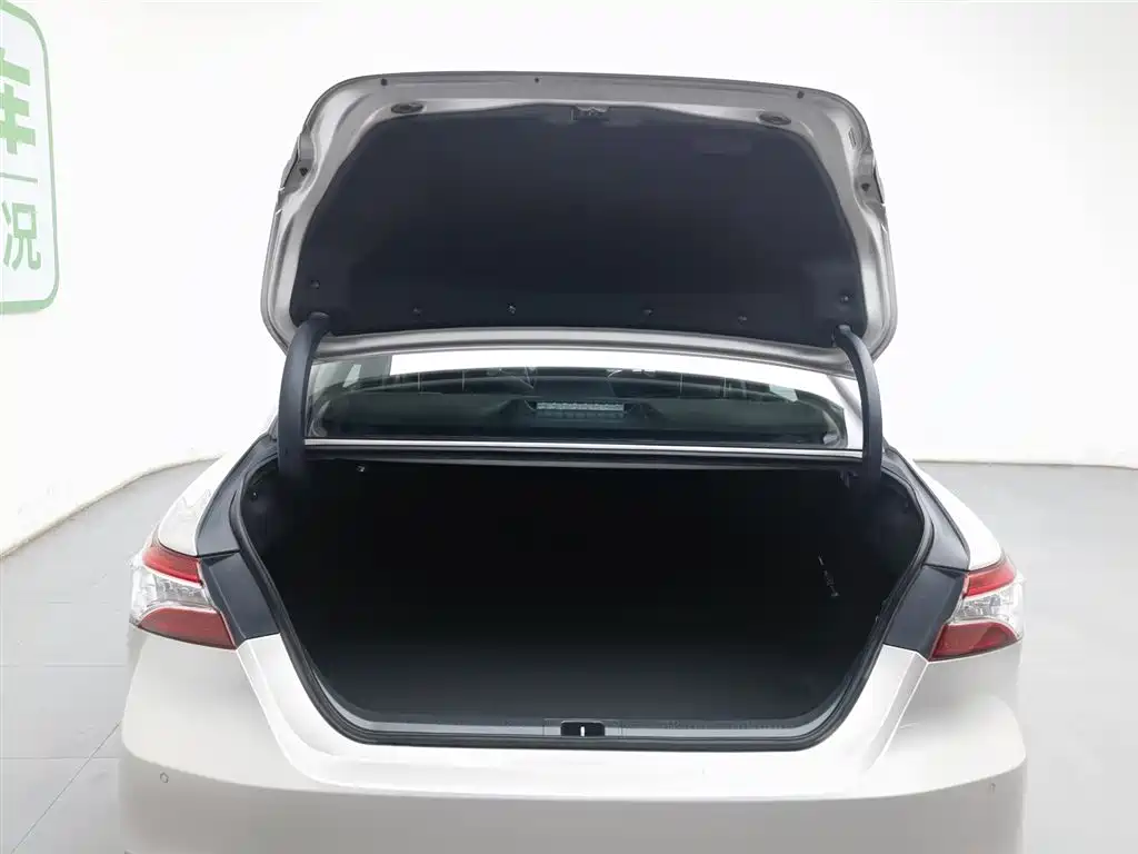 Camry 2021 2.5G Deluxe Edition купить на сайте DeffCars