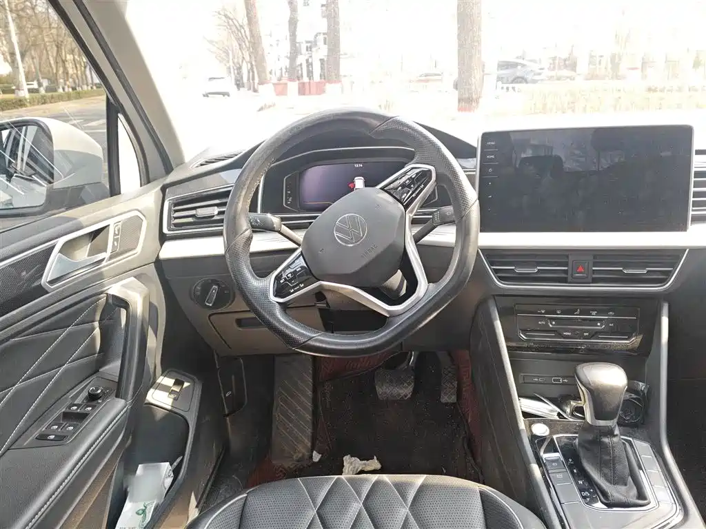 Tiguan L 2022 330TSI automatic two-wheel drive smart version купить на сайте DeffCars