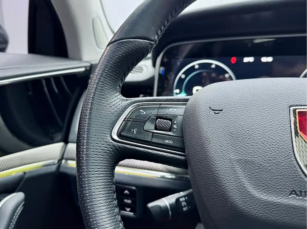 Hongqi HS5 2019 2.0T Zhilian Flagship Edition купить на сайте DeffCars