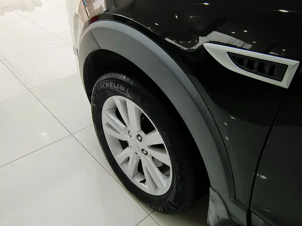 Captiva 2014 2.4L four-wheel drive flagship version 7 seats купить на сайте DeffCars