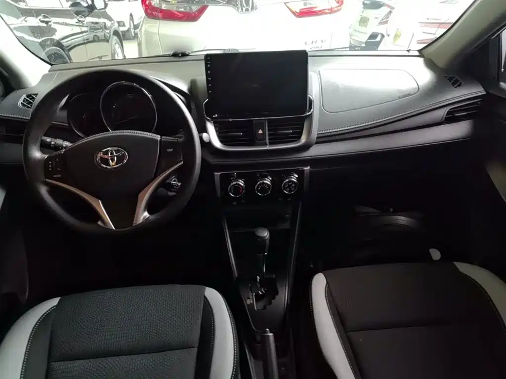 YARiS L Zhixuan 2022 model Zhixuan X 1.5L CVT leading PLUS version купить на сайте DeffCars