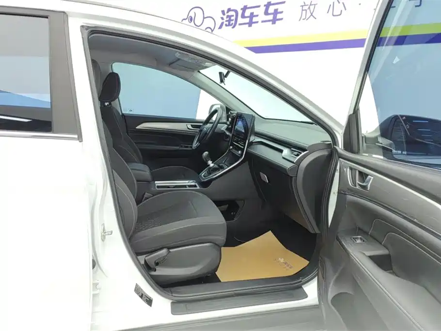 Haval M6 2021 PLUS 1.5T Manual Elite Intelligent Connected Model купить на сайте DeffCars