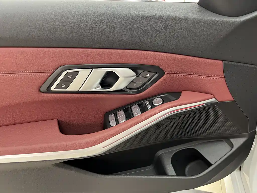 BMW 3 Series 2023 325i M Sports Package купить на сайте DeffCars