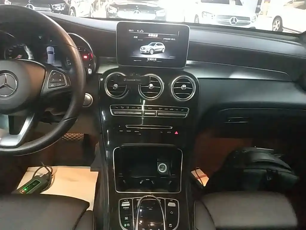 Mercedes-Benz GLC 2018 GLC 260 4MATIC luxury model купить на сайте DeffCars