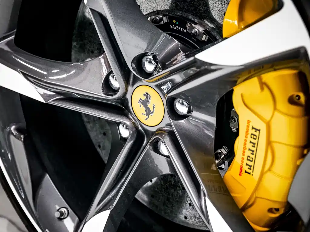 SF90 2021 3.9T V8 Spider купить на сайте DeffCars