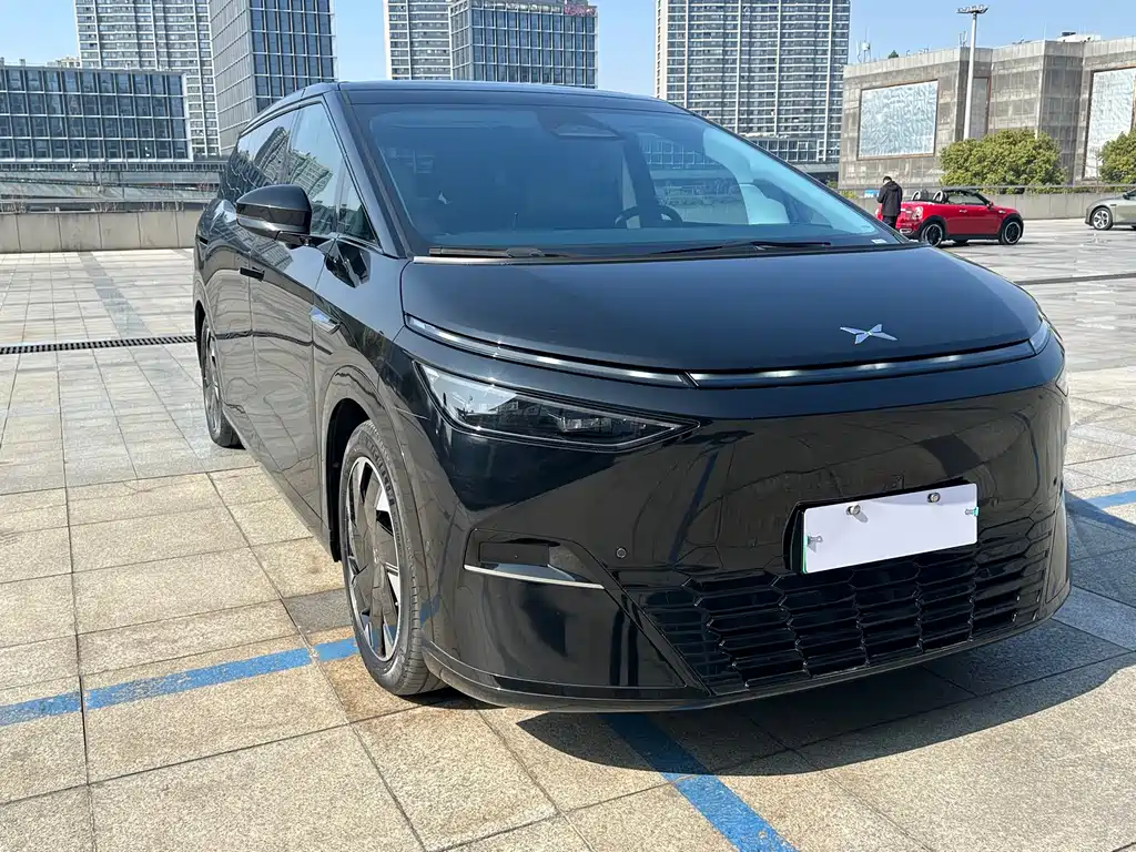 Xpeng X9 2024 Model 610 Long Battery Life Pro купить на сайте DeffCars