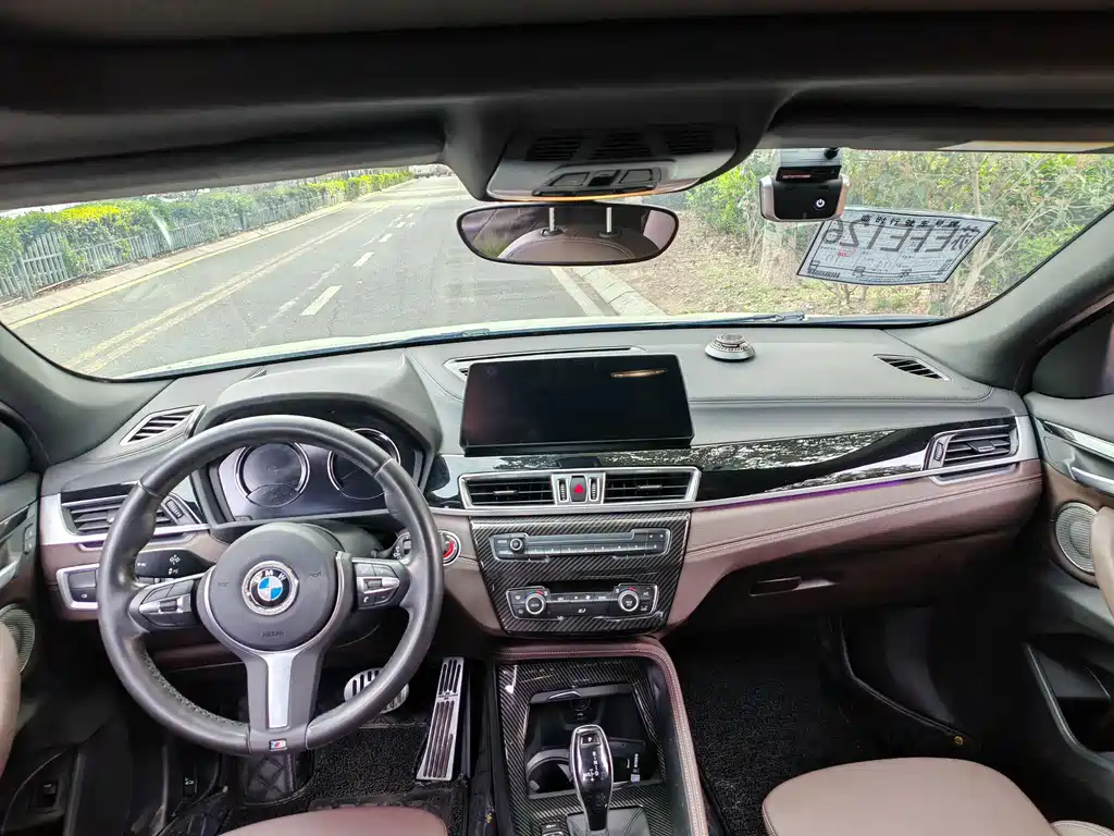 BMW X2 2021 sDrive25i M Off-Road Package купить на сайте DeffCars
