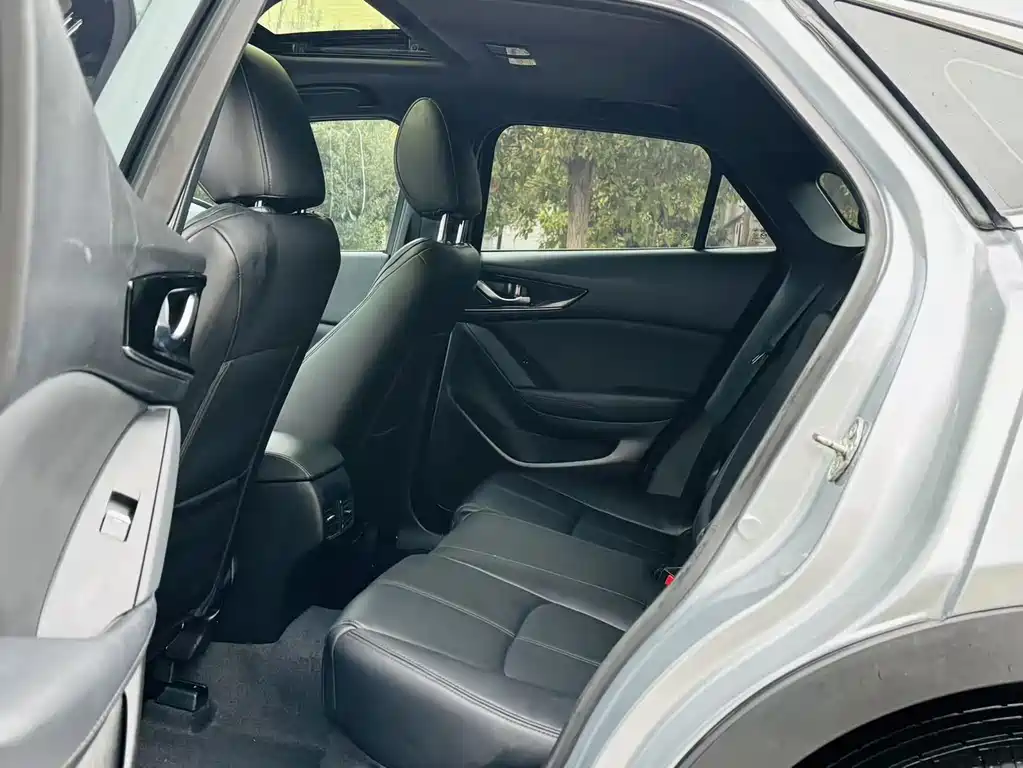 Mazda CX-4 2021 2.0L automatic two-wheel drive Blue Sky Exploration Edition купить на сайте DeffCars