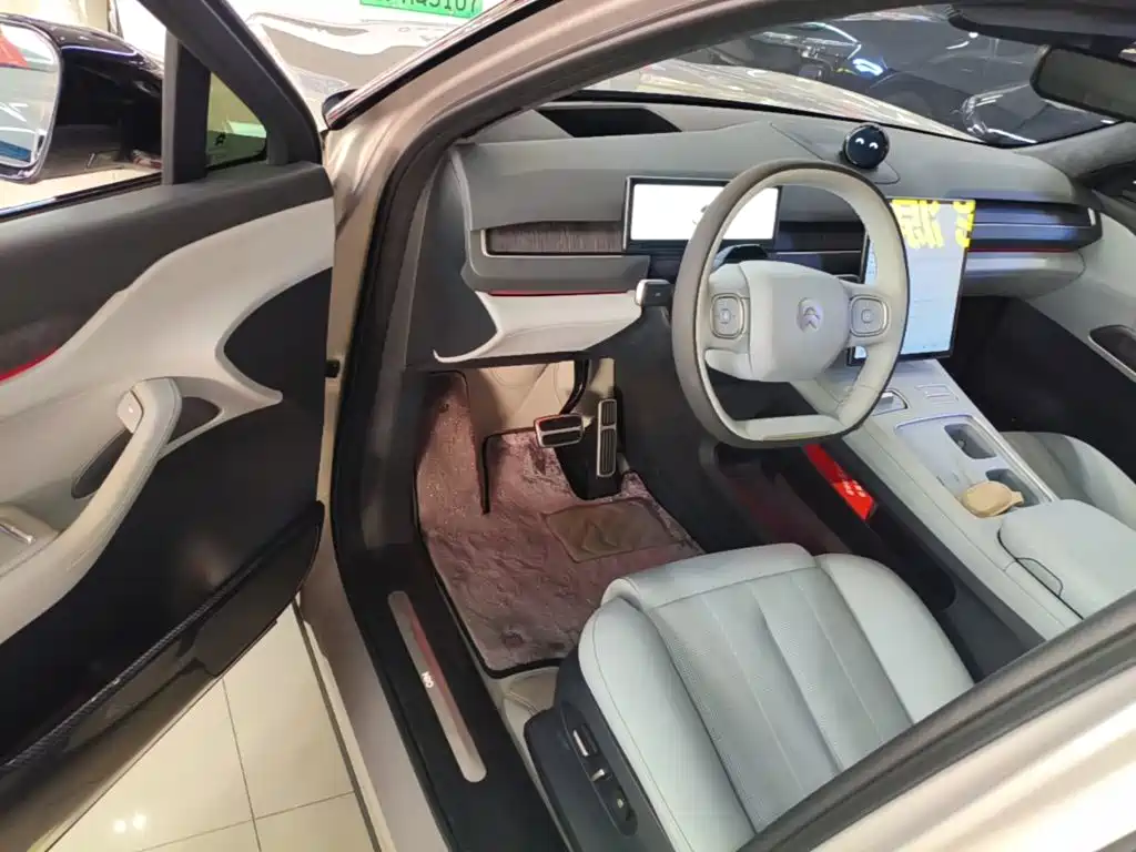 NIO ES8 2023 100kWh Signature Edition купить на сайте DeffCars