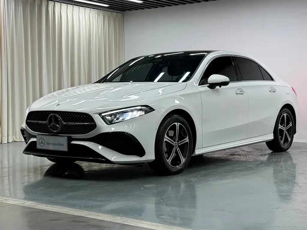 Mercedes-Benz A-Class 2024 A 200 L Fashion купить на сайте DeffCars