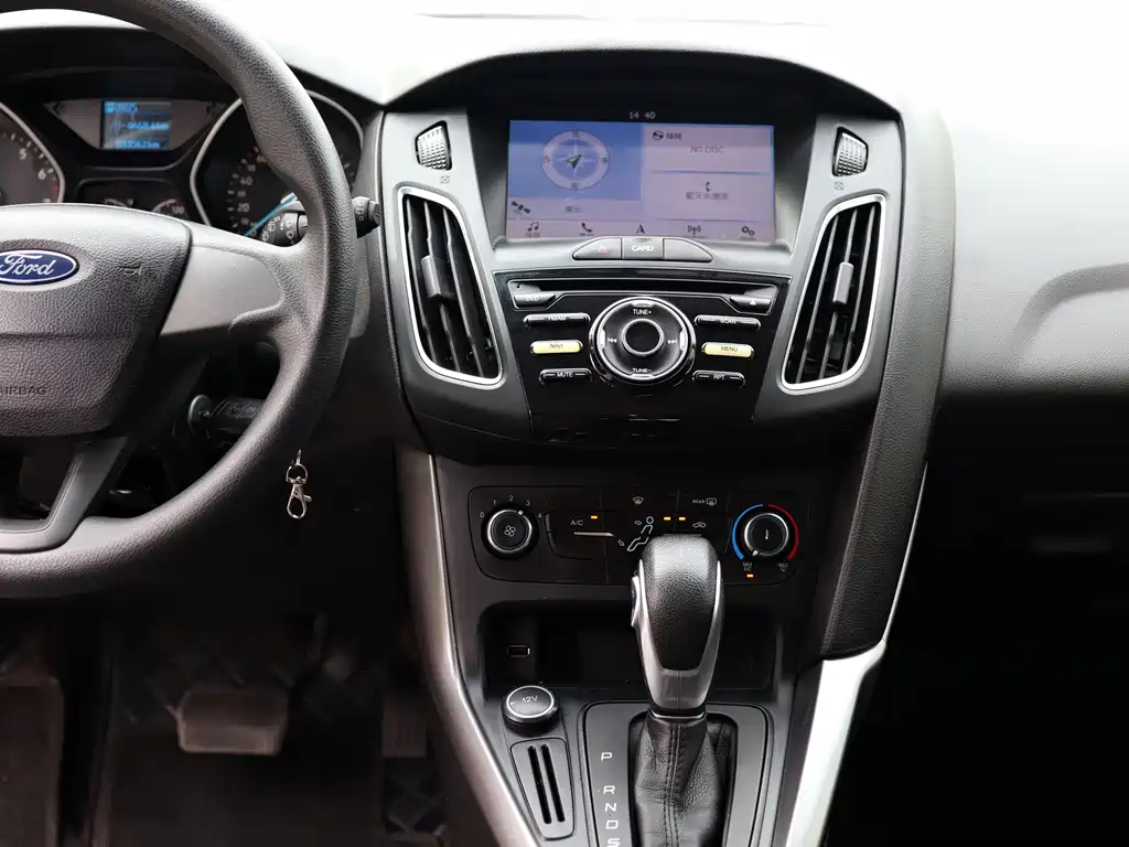 Focus 2018 Hatchback Classic 1.6L Automatic Comfort Smart Mobility Edition купить на сайте DeffCars