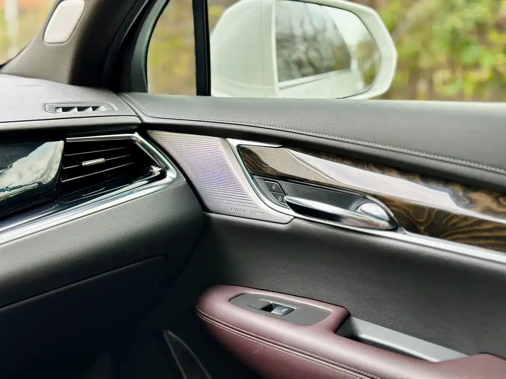 Cadillac XT6 2020 facelift 28T six-seat four-wheel drive luxury model купить на сайте DeffCars