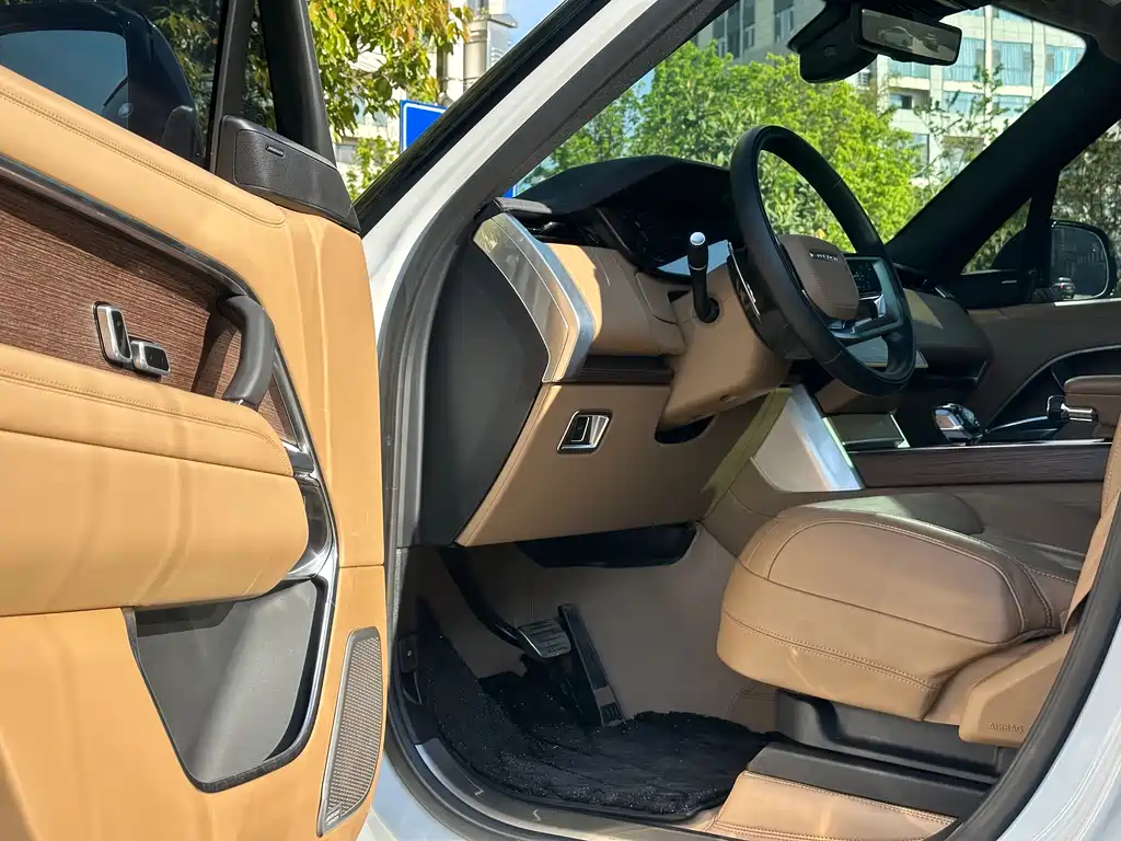 Range Rover 2024 3.0 L6 400PS Extended Edition, seven seats купить на сайте DeffCars