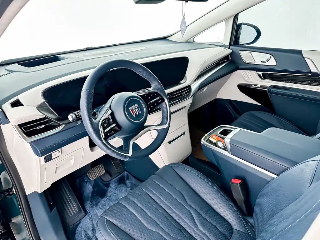 Century 2023 2.0T four-seater private version купить на сайте DeffCars