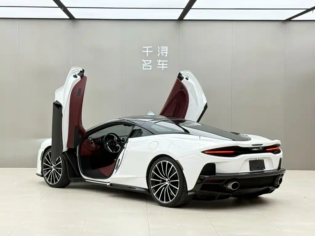 McLaren GT 2022 4.0T standard model купить на сайте DeffCars