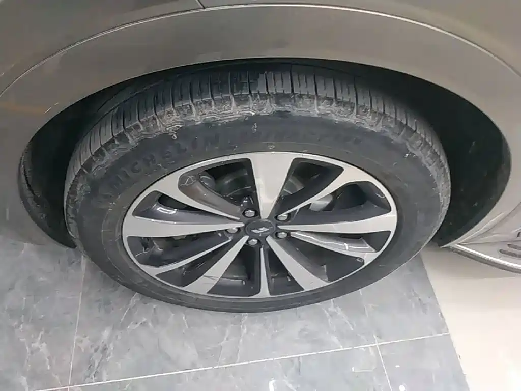 Ideal ONE 2020 extended range 6-seater version купить на сайте DeffCars