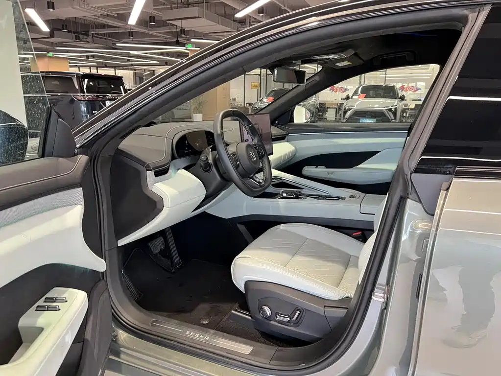 Jikrypton 001 2025 YOU version 100kWh four-wheel drive купить на сайте DeffCars