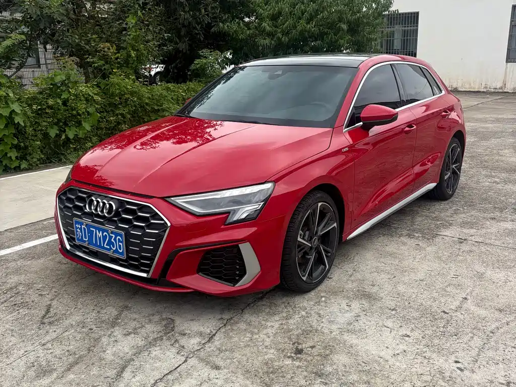 Audi A3 2023 Sportback 35 TFSI Luxurious and Elegant Model купить на сайте DeffCars