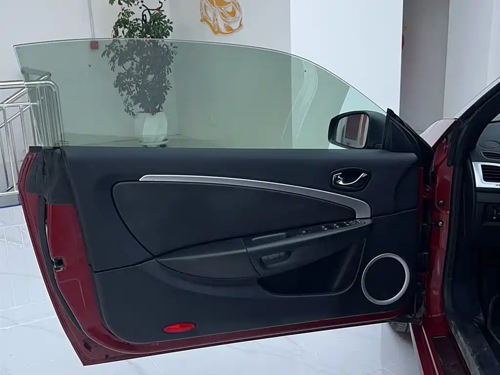 Megane 2011 CC 2.0 Fashion Navigation Edition купить на сайте DeffCars