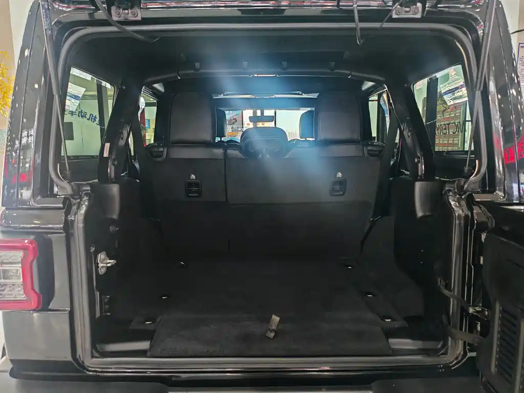 Wrangler 2022 2.0T Highlander Four-Door Edition купить на сайте DeffCars