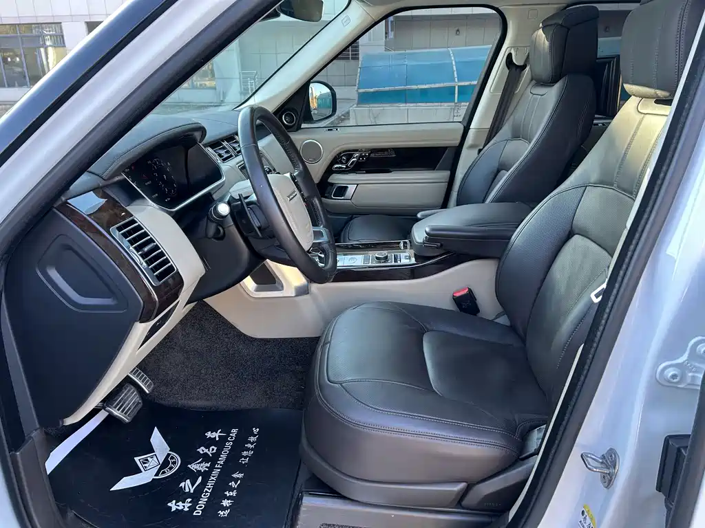 Range Rover 2022 3.0 L6 400PS Legendary Extended Classic Edition купить на сайте DeffCars