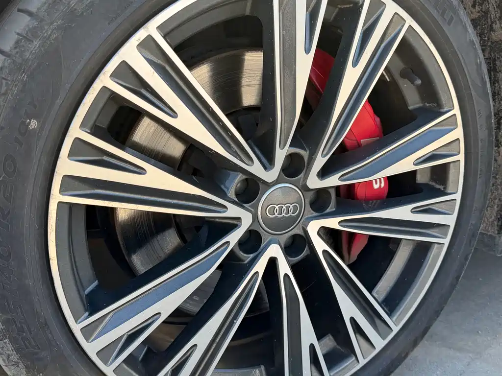 Audi A6L 2021 55 TFSI quattro exclusive dynamic model купить на сайте DeffCars