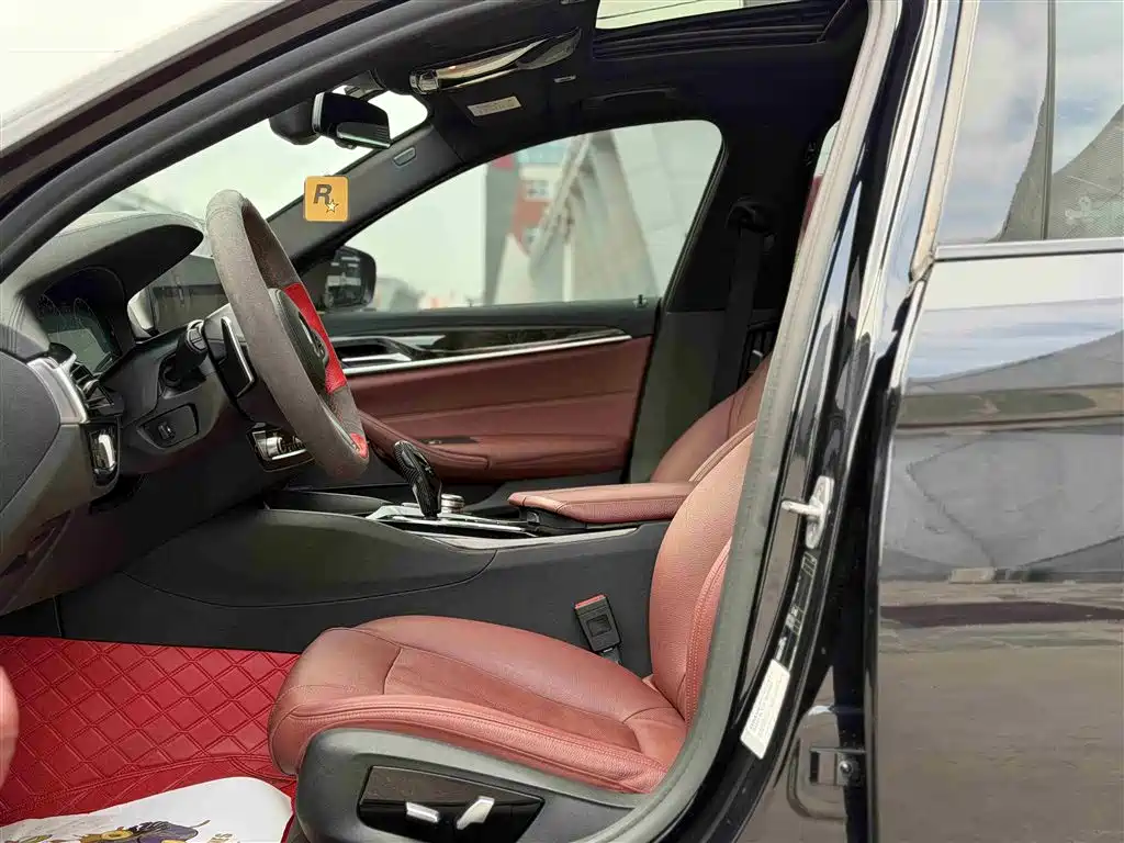BMW 5 Series 2019 530Li Exclusive M Sports Package купить на сайте DeffCars