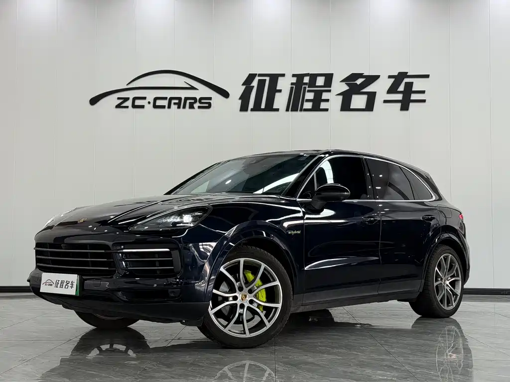 Cayenne New Energy 2020 Cayenne E-Hybrid 2.0T купить на сайте DeffCars