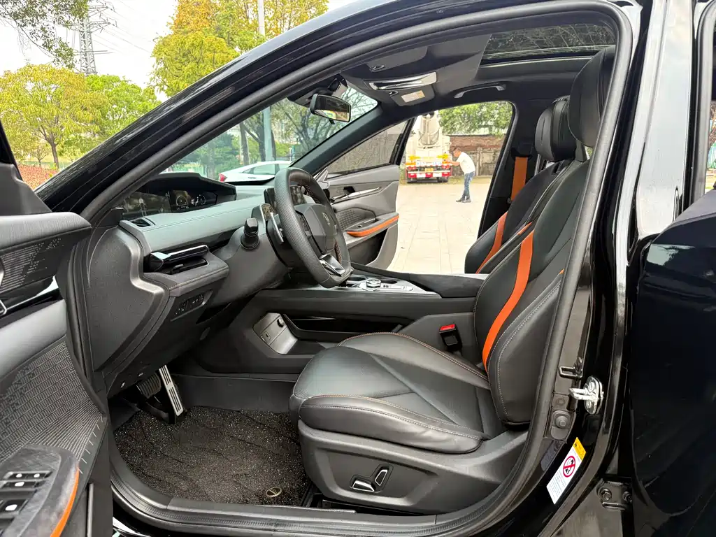 Changan UNI-V 2022 1.5T sports version купить на сайте DeffCars