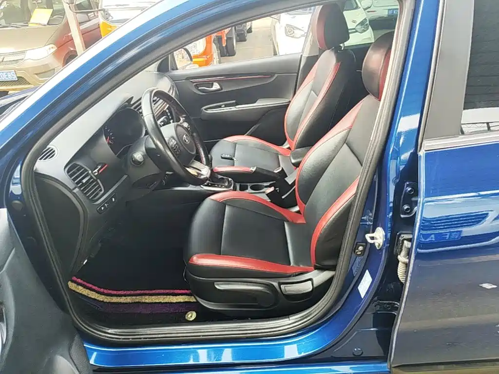 KX CROSS 2018 1.6L automatic smart sunroof version купить на сайте DeffCars
