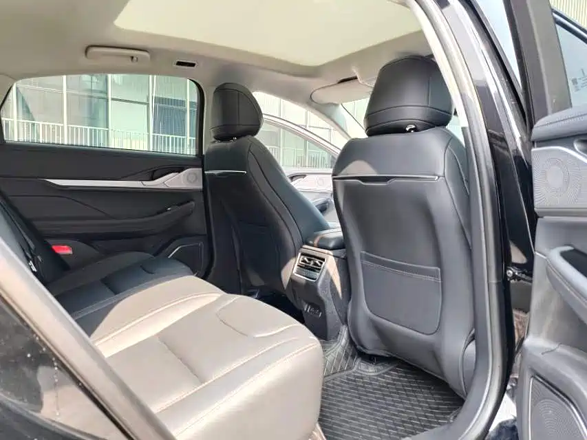 Lincoln Z 2025 2.0T Zunyue Edition купить на сайте DeffCars