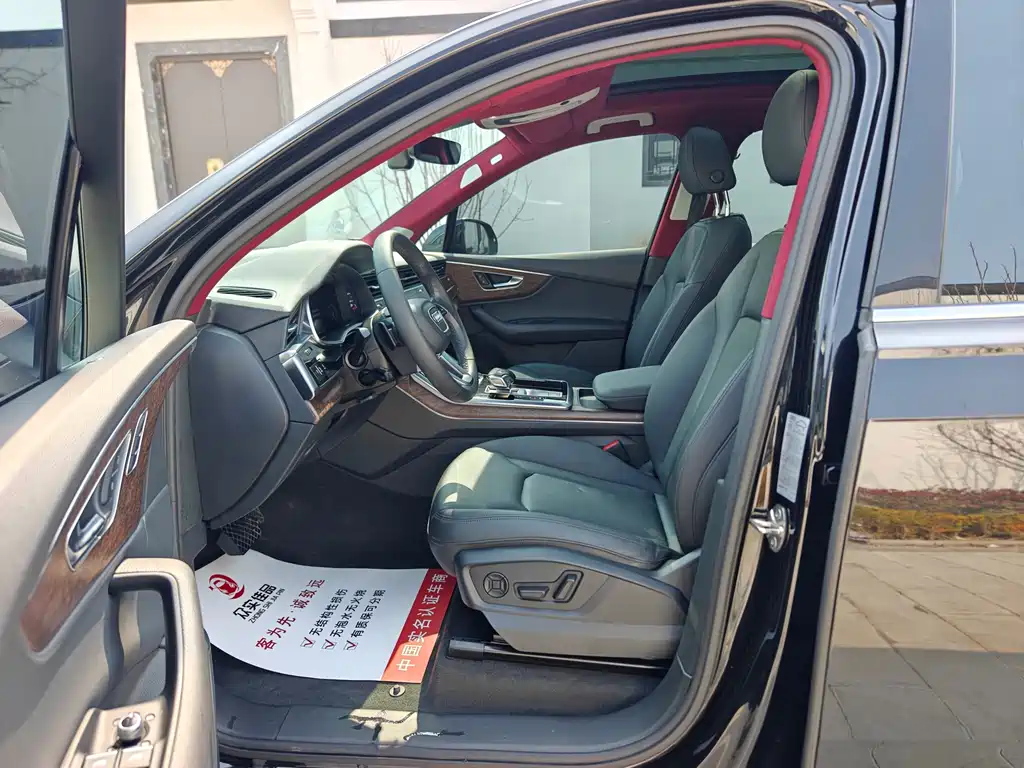 Audi Q7 2022 55 TFSI quattro S line sports купить на сайте DeffCars