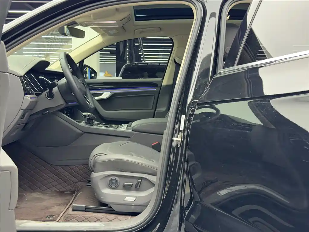 Touareg 2023 3.0TSI Ruixiang Edition Classic Sports Package купить на сайте DeffCars