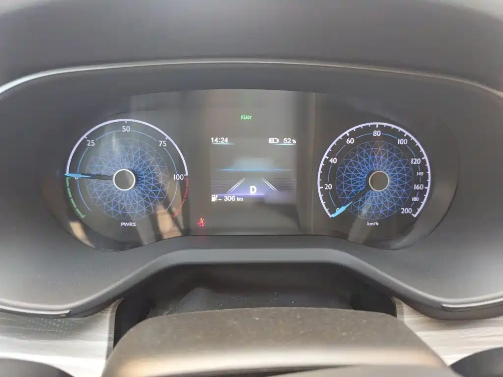 Hongqi E-QM5 2023 model 620km PLUS купить на сайте DeffCars