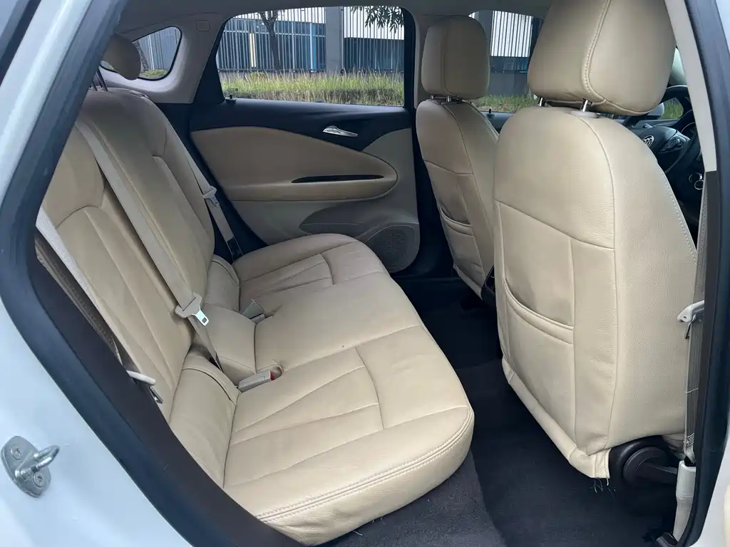 Weilan 2017 Sedan 15S Automatic Enterprising купить на сайте DeffCars