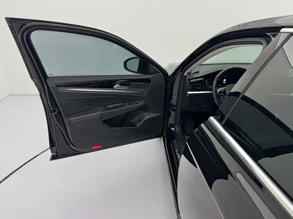 Passat 2024 280TSI Star Elite Edition купить на сайте DeffCars