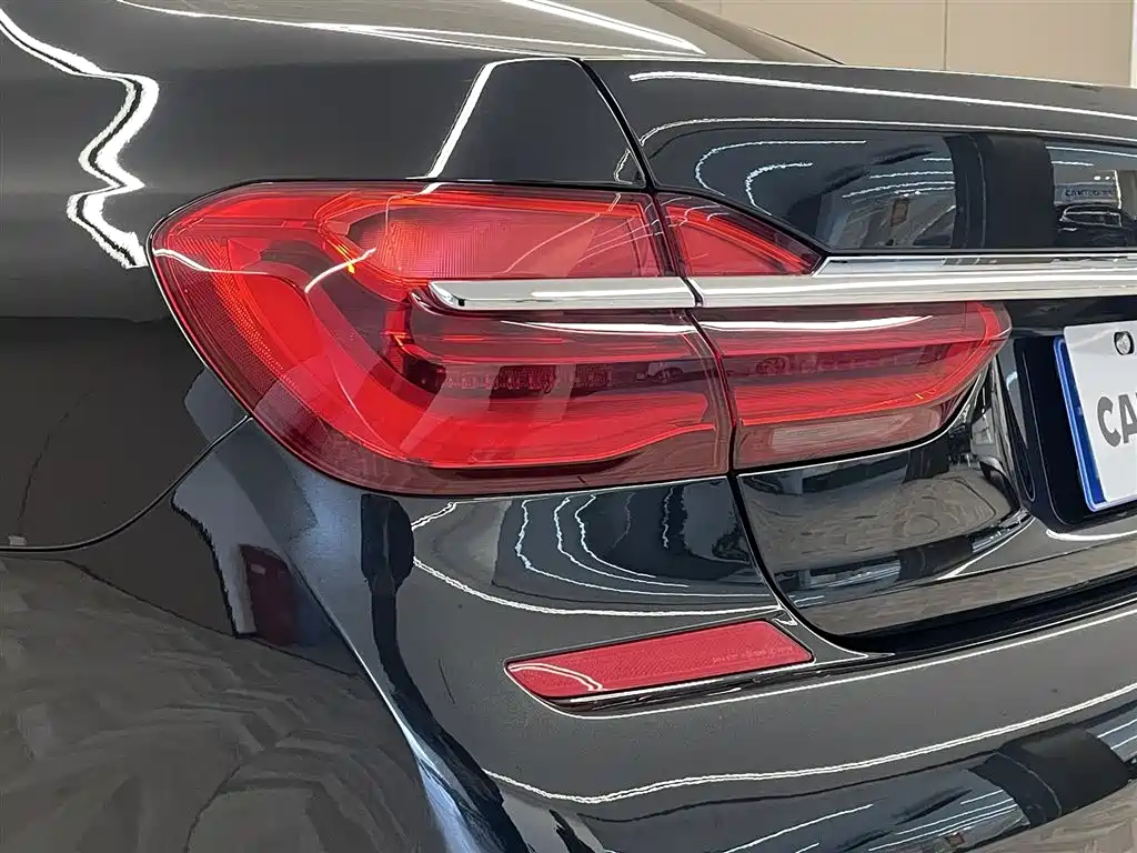 BMW 7 Series 2018 730Li Exclusive M Sports Package купить на сайте DeffCars