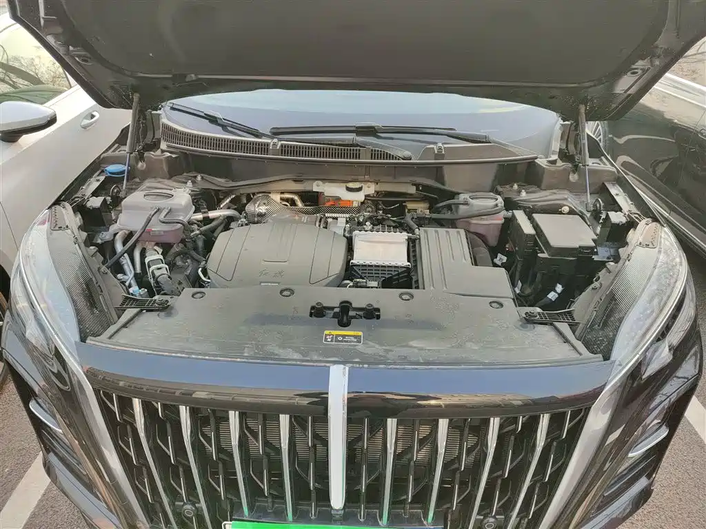 Hongqi HS3 PHEV 2025 model 125km Jinwei PLUS 2 million commemorative edition купить на сайте DeffCars