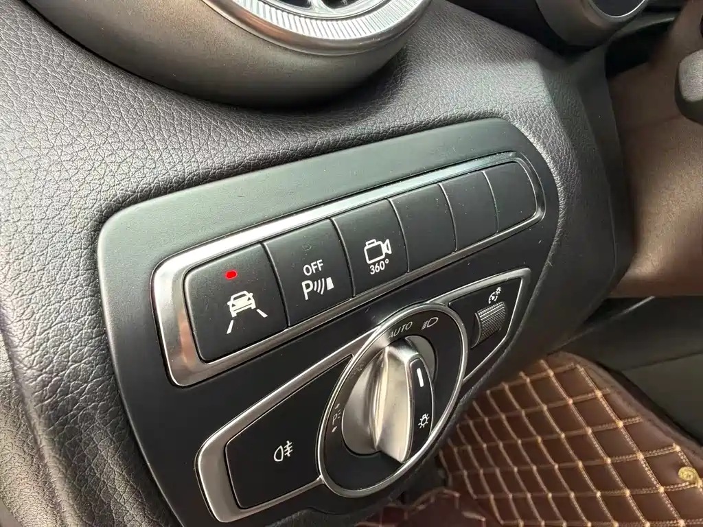 Mercedes-Benz GLC 2018 GLC 300 4MATIC luxury model купить на сайте DeffCars