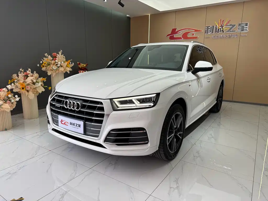 Audi Q5L 2018 40 TFSI enjoys fashionable style, National VI купить на сайте DeffCars