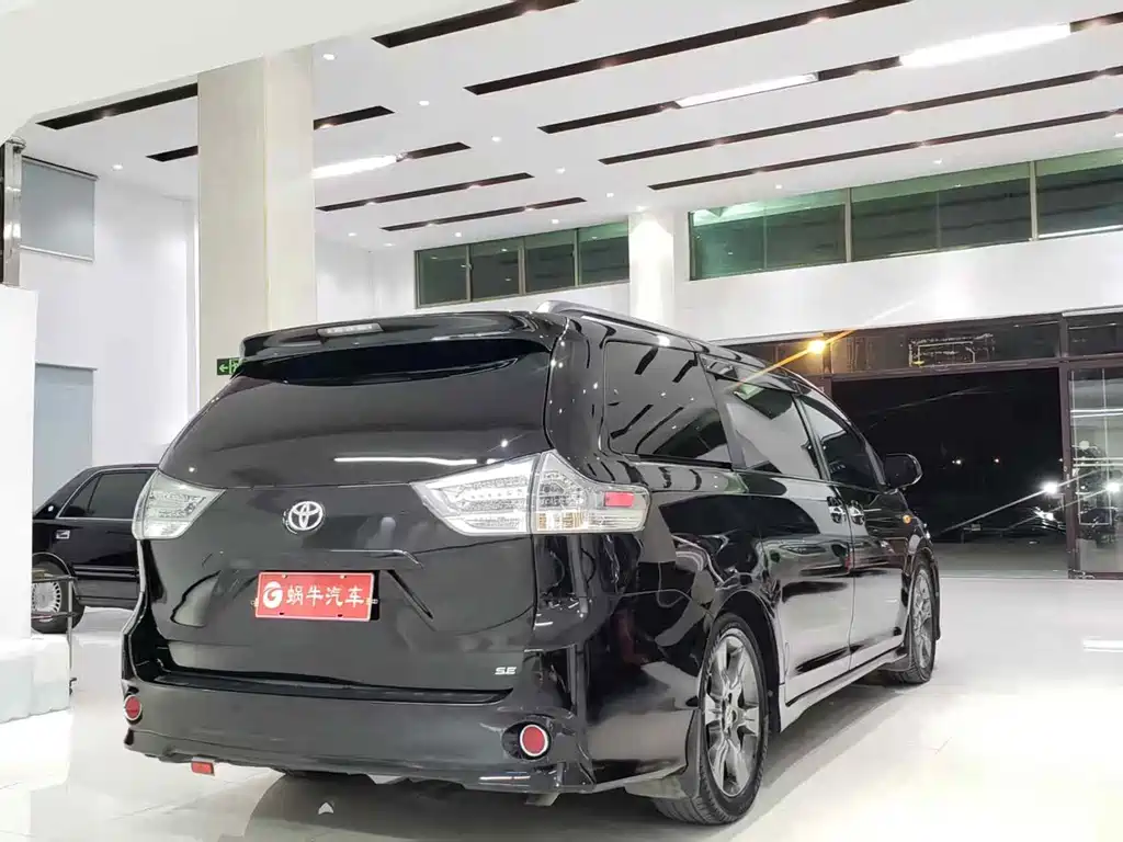 SIENNA 2015 3.5L 2WD LE купить на сайте DeffCars