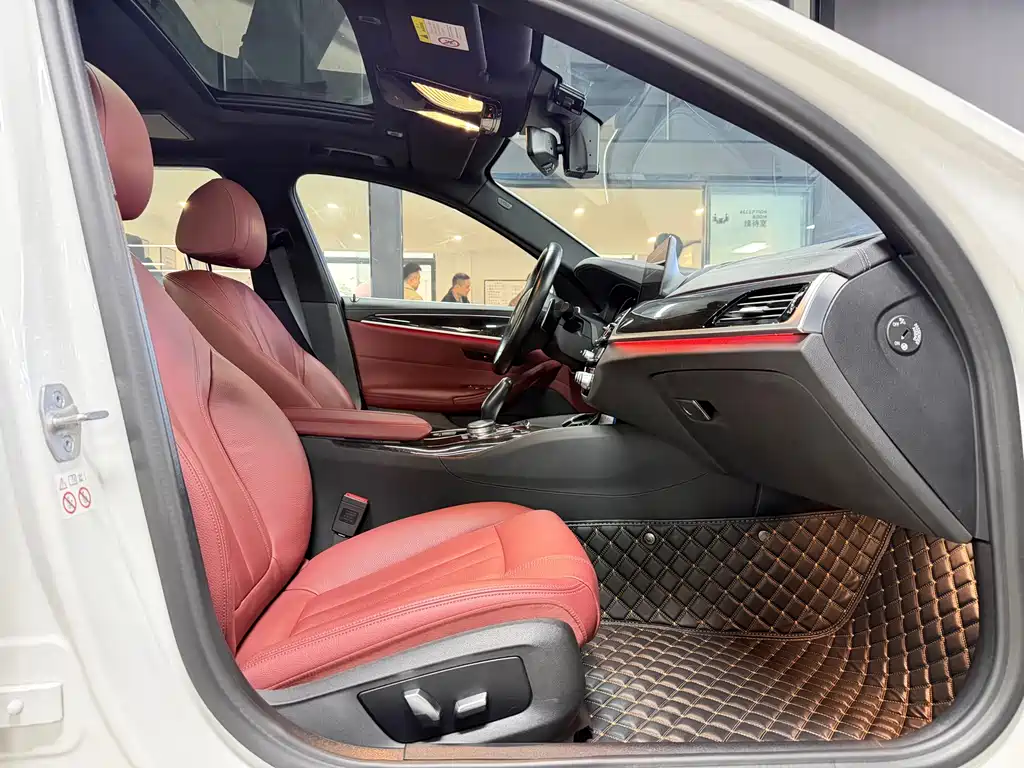 BMW 5 Series 2020 530Li Leading M Sports Package купить на сайте DeffCars