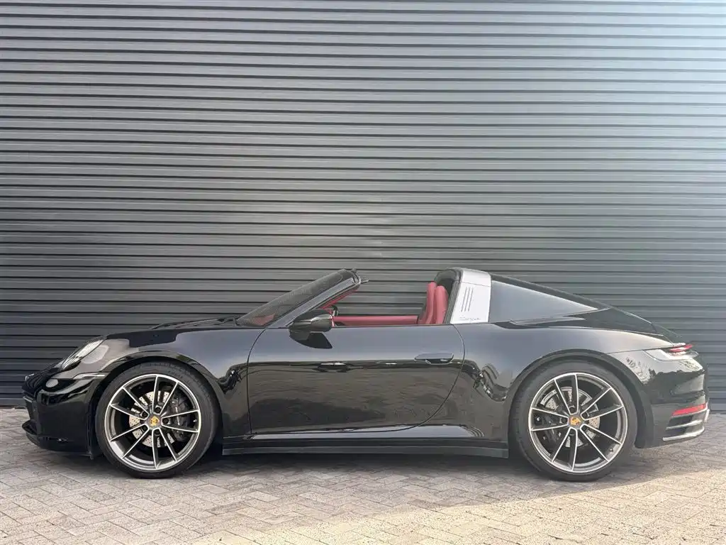 Porsche 911 2023 Targa 4 3.0T купить на сайте DeffCars
