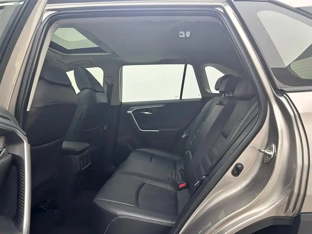 RAV4 Rongfang 2020 2.0L CVT two-wheel drive fashion PLUS version купить на сайте DeffCars