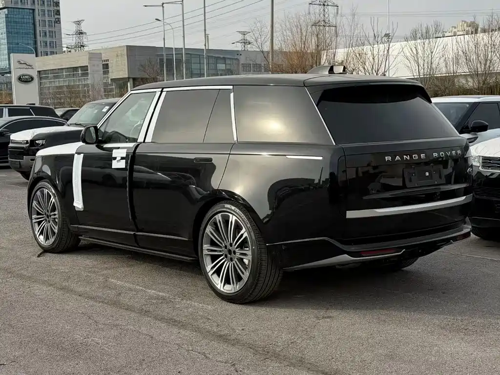 Range Rover 2026 3.0 L6 400PS AB long axis version купить на сайте DeffCars